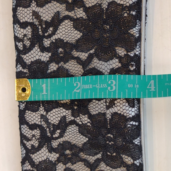 La Rue Black Floral Lace Over Silver Satin Sparkling Bangle Zip Wristlet/Clutch - Picture 10 of 14